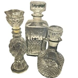 Elegant Vintage Decanter Set